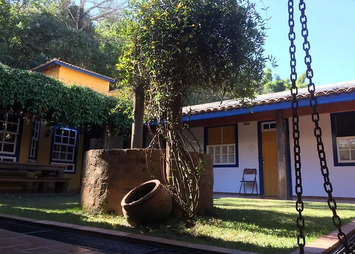 Pousada Villa ParahytingaHotel Em